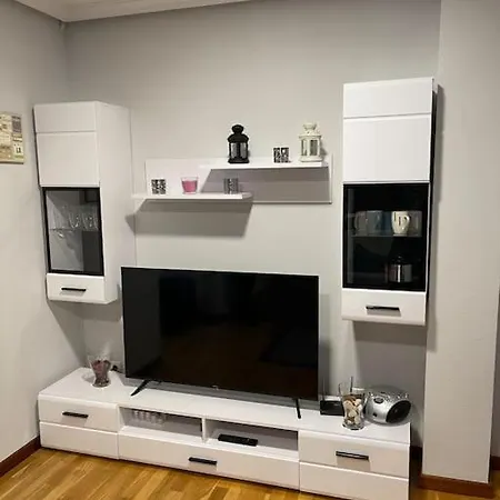 Apartamento Acogedor En , Vut1020as